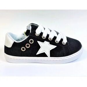 MIA STAR LACE SNEAKER